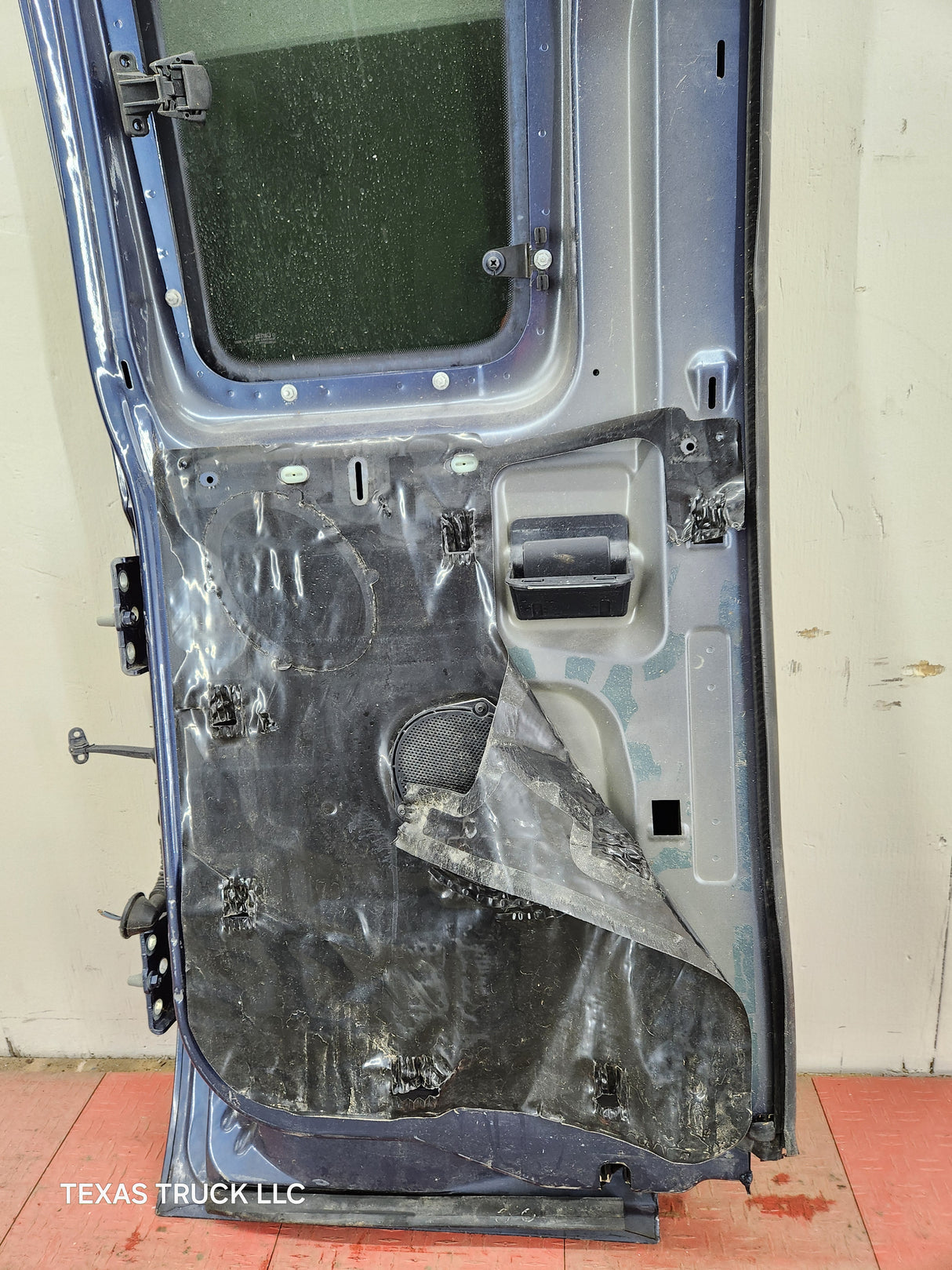 1999-2007 Ford Super Duty F250 F350 F450 F550 LH Extended Cab Driver Rear Door