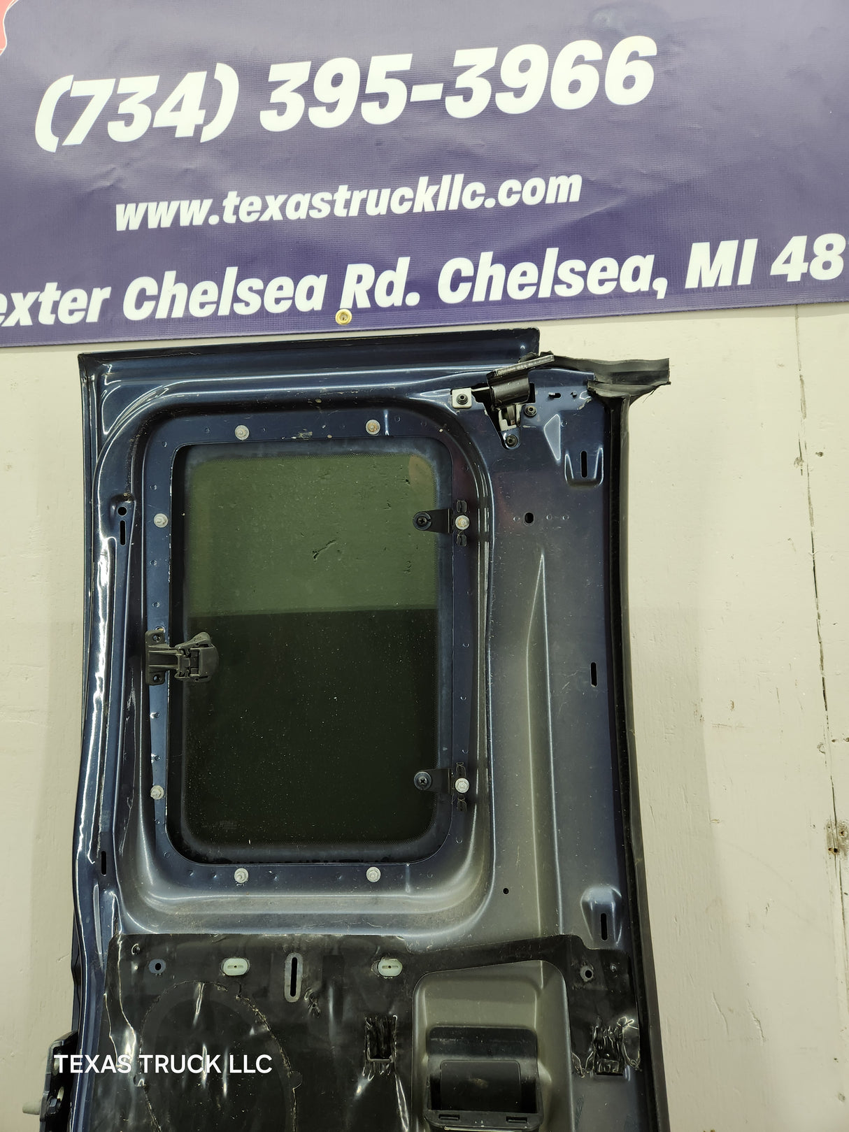 1999-2007 Ford Super Duty F250 F350 F450 F550 LH Extended Cab Driver Rear Door