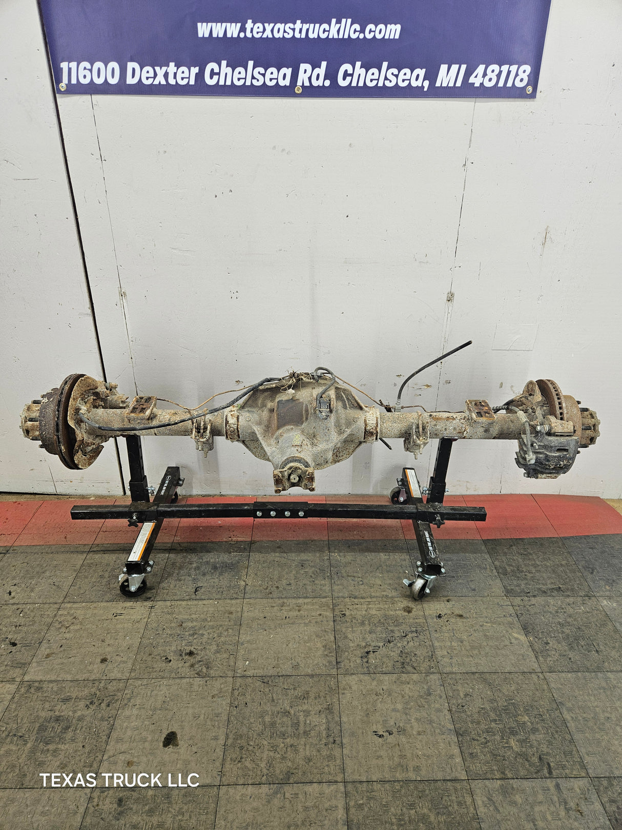 1999-2001 Ford Super Duty F250 F350 SRW Rear Axle 3.73 Ratio
