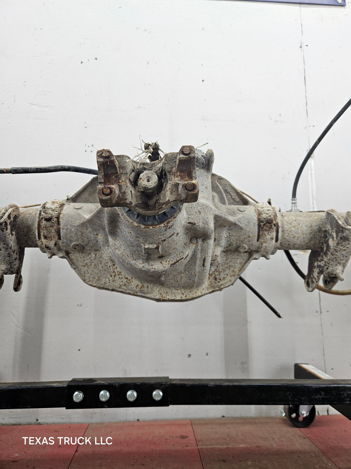 1999-2001 Ford Super Duty F250 F350 SRW Rear Axle 3.73 Ratio