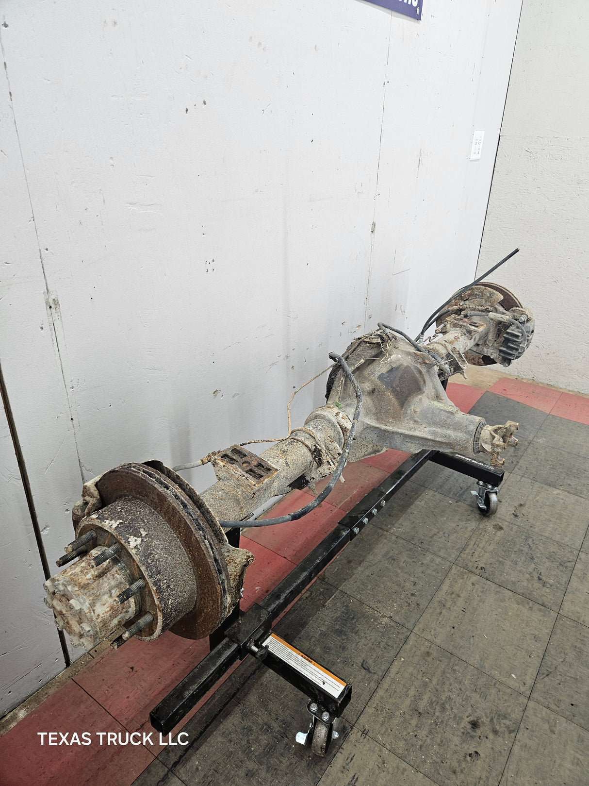 1999-2001 Ford Super Duty F250 F350 SRW Rear Axle 3.73 Ratio
