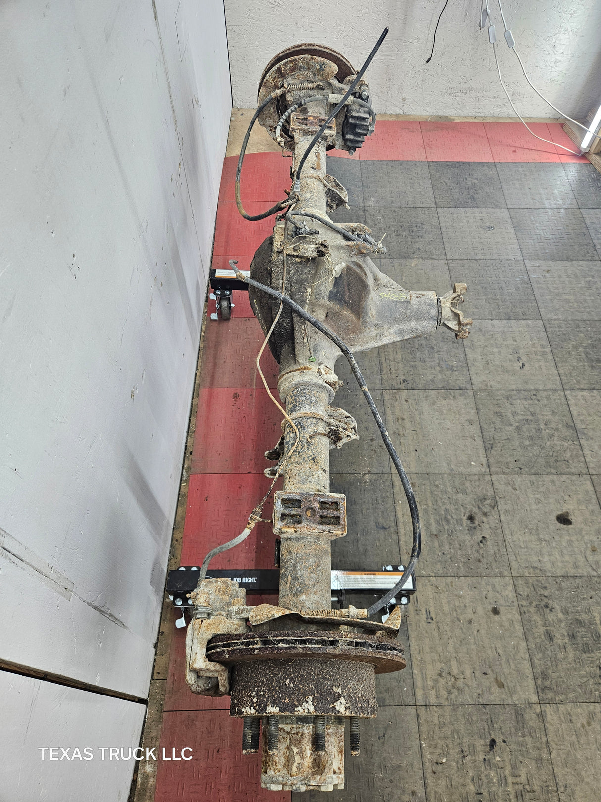 1999-2001 Ford Super Duty F250 F350 SRW Rear Axle 3.73 Ratio