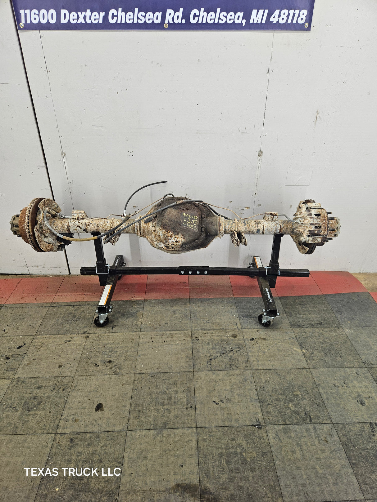 1999-2001 Ford Super Duty F250 F350 SRW Rear Axle 3.73 Ratio