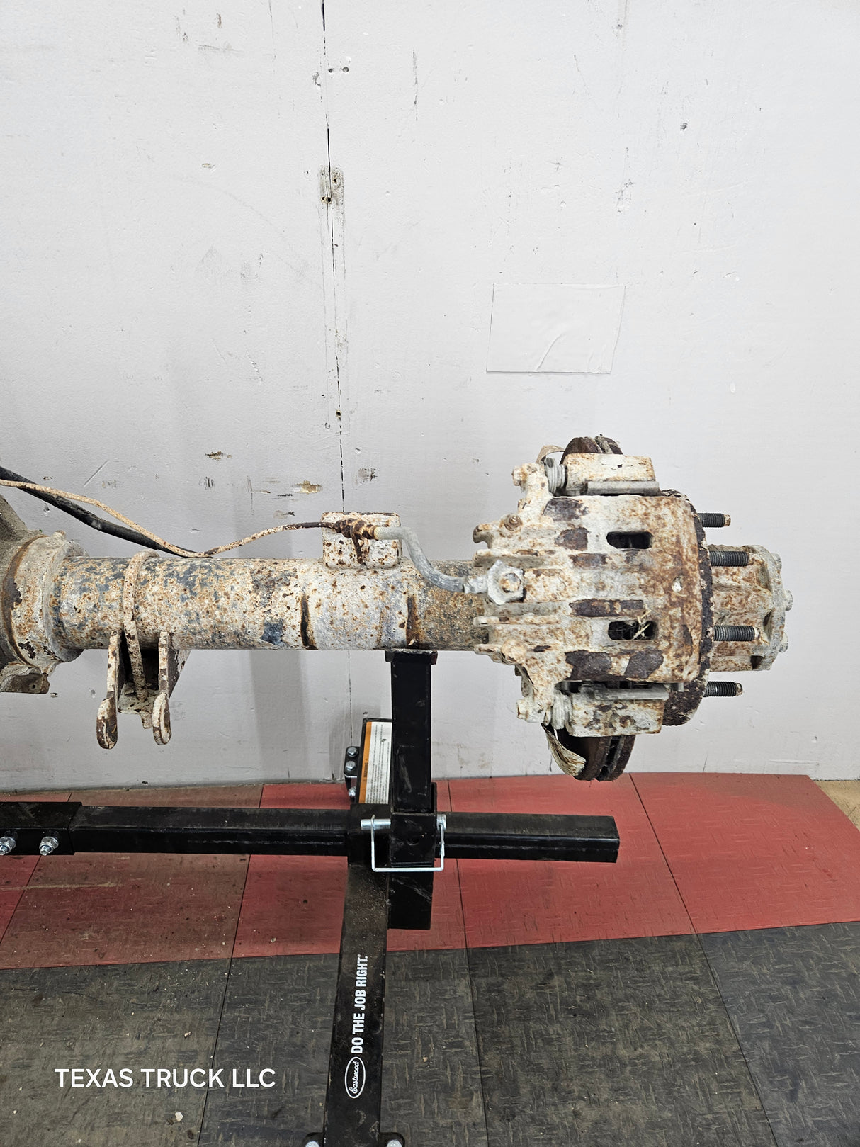 1999-2001 Ford Super Duty F250 F350 SRW Rear Axle 3.73 Ratio