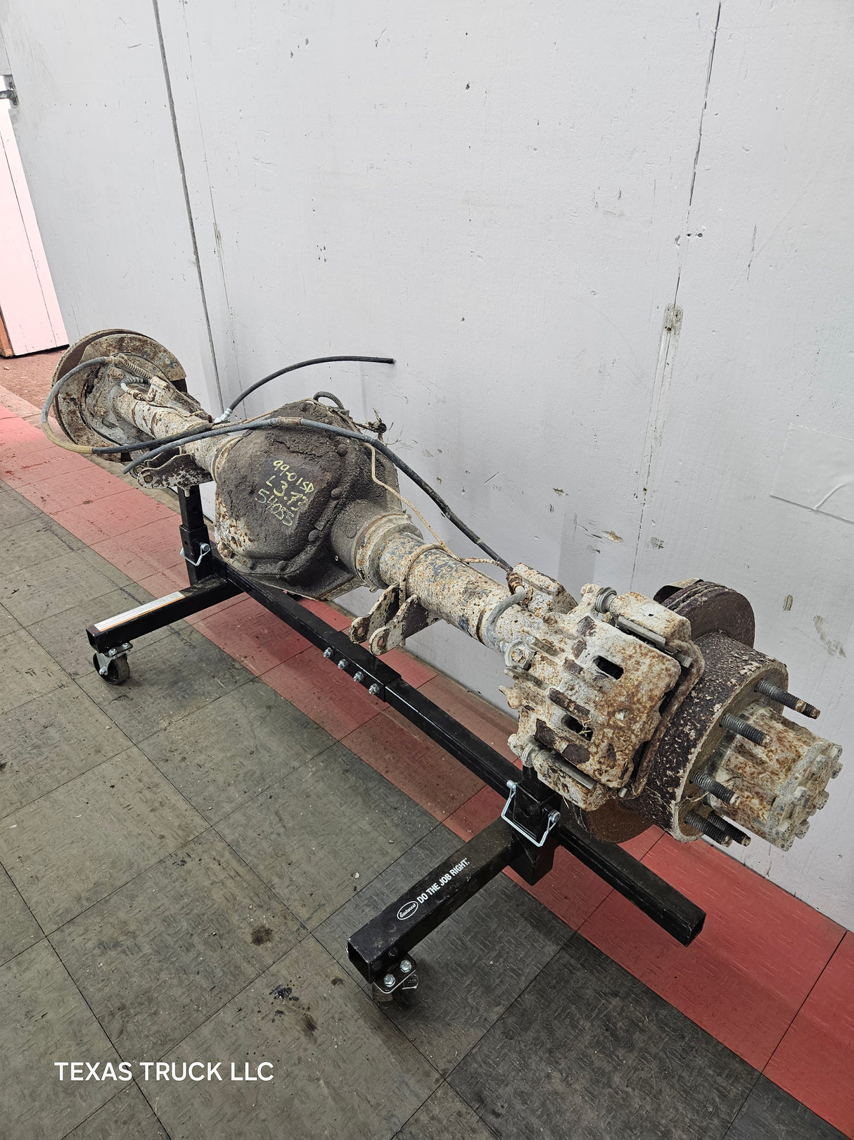 1999-2001 Ford Super Duty F250 F350 SRW Rear Axle 3.73 Ratio