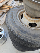 1999-2004 Ford Super Duty F350 Dually wheels and Tires 16" 8x170