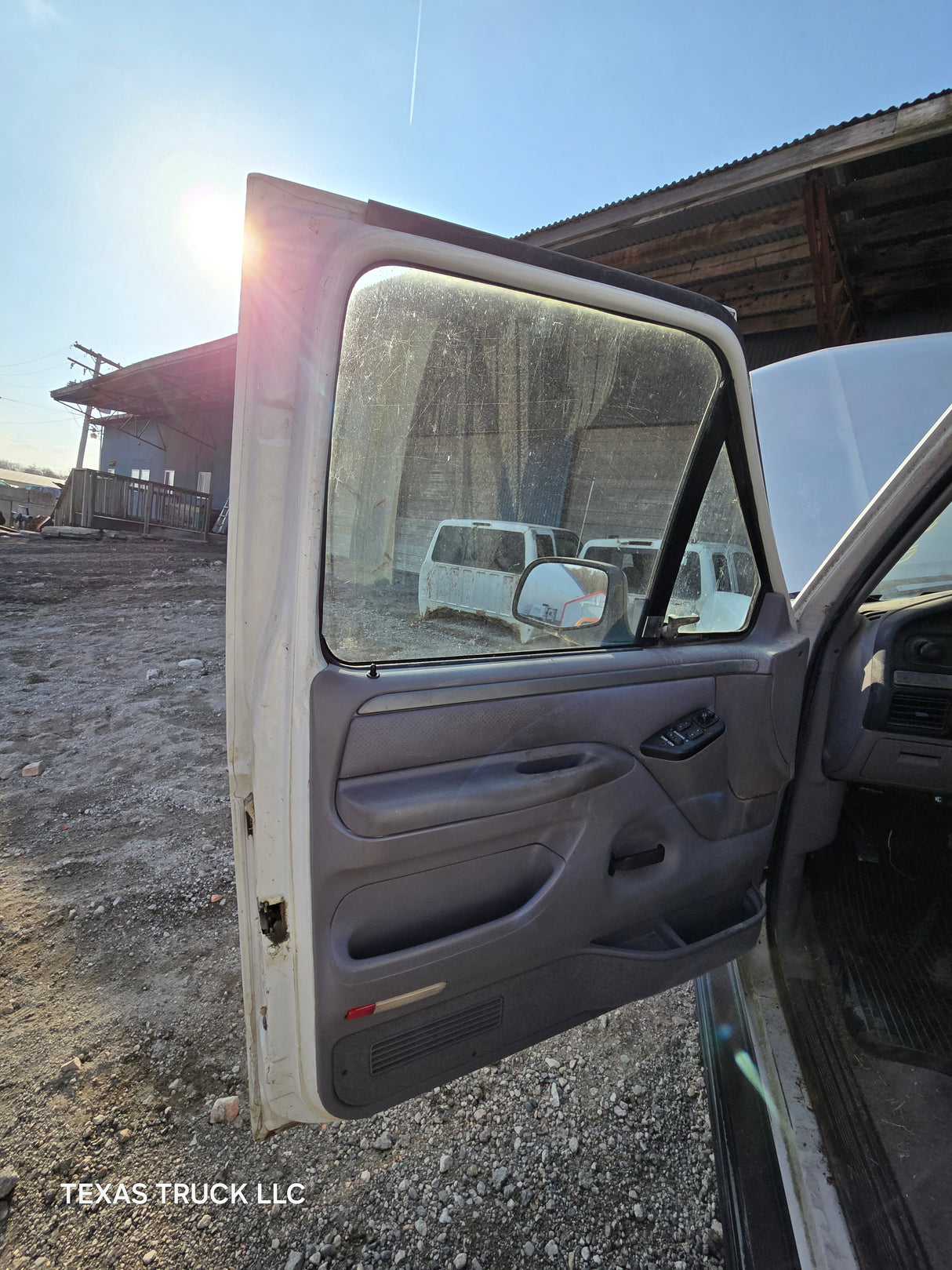 1995 Ford F150 Regular Cab 8' Long Bed OBS - FULL PART OUT
