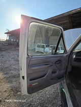 1995 Ford F150 Regular Cab 8' Long Bed OBS - FULL PART OUT