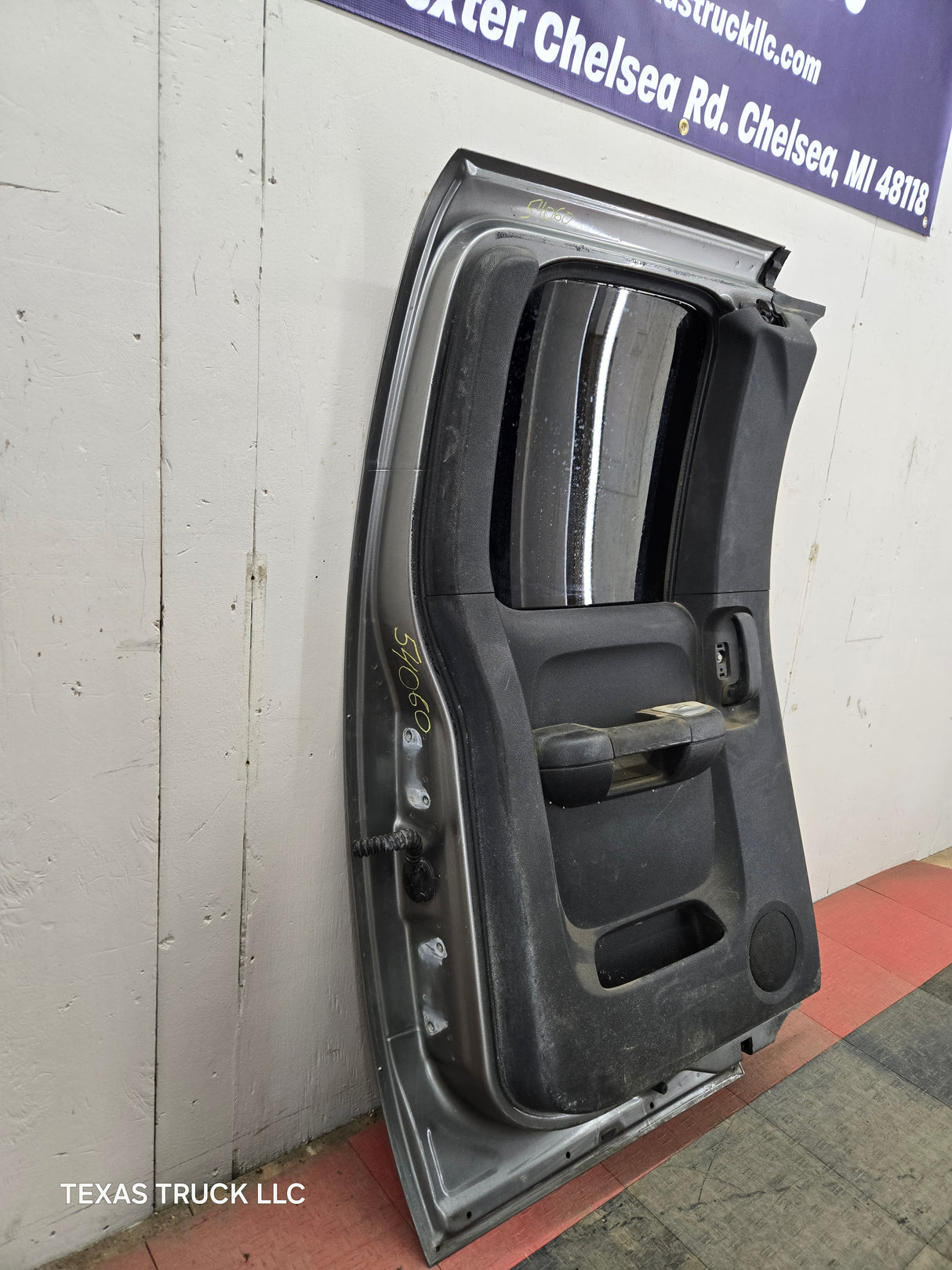 2007-2013 Chevrolet Silverado / GMC Sierra 1500 2500 3500 HD Extended Cab LH Rear Driver Side Door