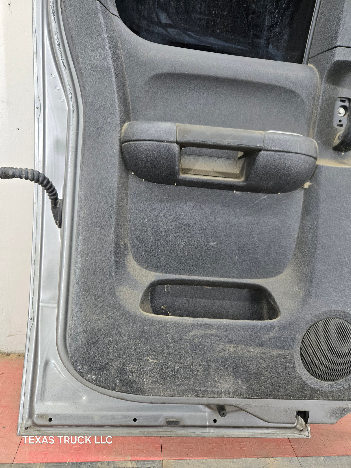 2007-2013 Chevrolet Silverado / GMC Sierra 1500 2500 3500 HD Extended Cab LH Rear Driver Side Door