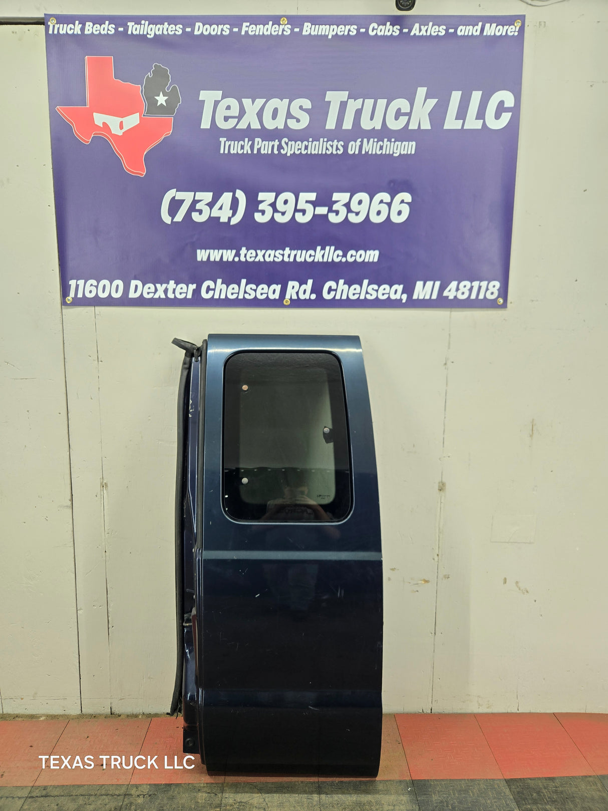 1999-2007 Ford Super Duty F250 F350 F450 F550 LH Extended Cab Driver Rear Door