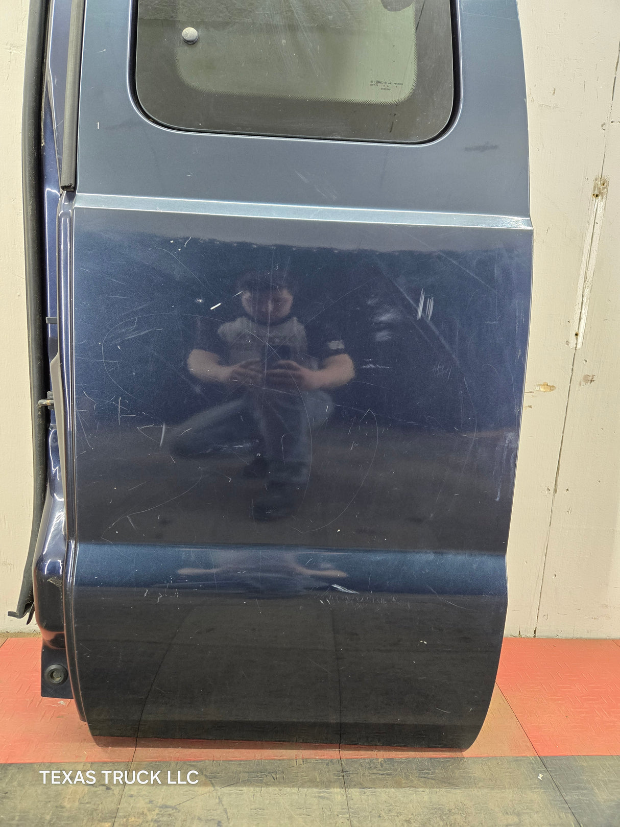 1999-2007 Ford Super Duty F250 F350 F450 F550 LH Extended Cab Driver Rear Door