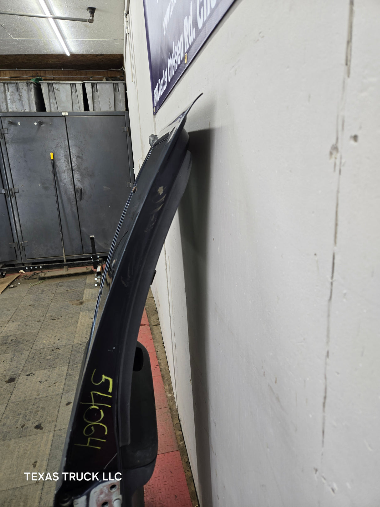 1999-2007 Ford Super Duty F250 F350 F450 F550 LH Extended Cab Driver Rear Door