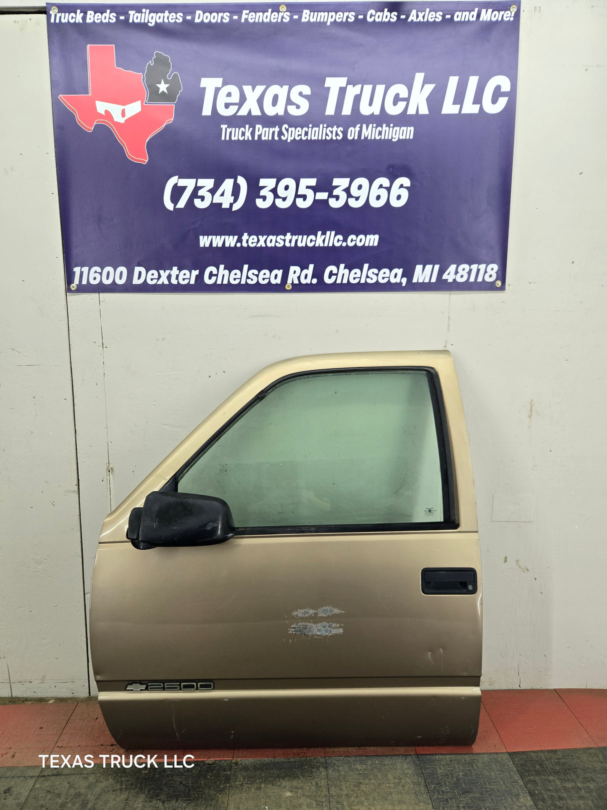 1988-2000 Chevrolet Silverado Suburban GMC Sierra LH Front Driver Door