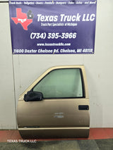 1988-2000 Chevrolet Silverado Suburban GMC Sierra LH Front Driver Door