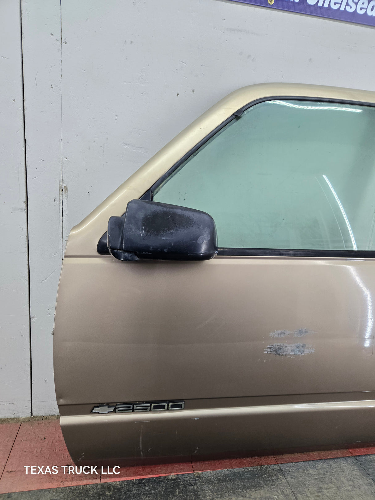 1988-2000 Chevrolet Silverado Suburban GMC Sierra LH Front Driver Door