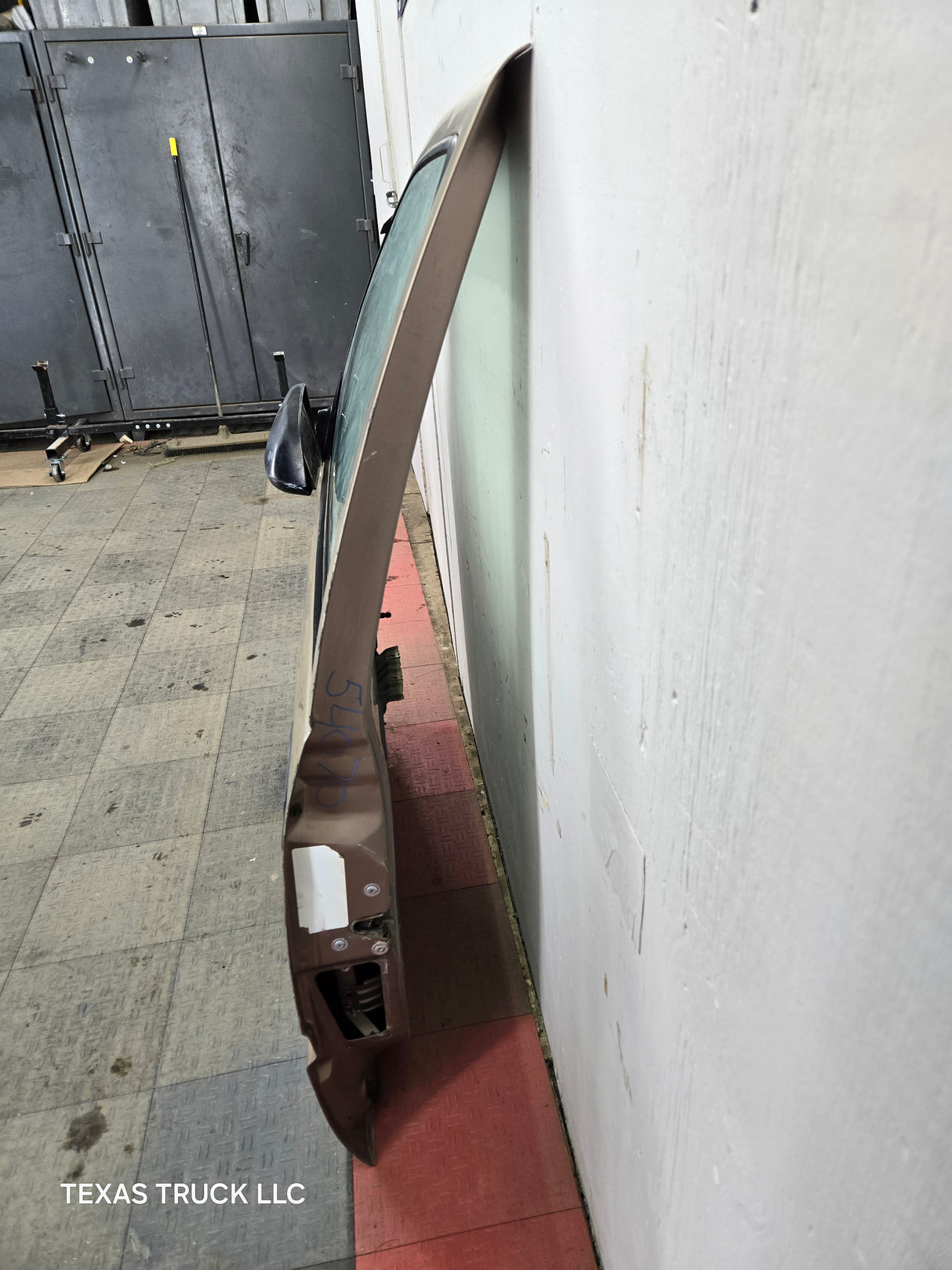 1988-2000 Chevrolet Silverado Suburban GMC Sierra LH Front Driver Door