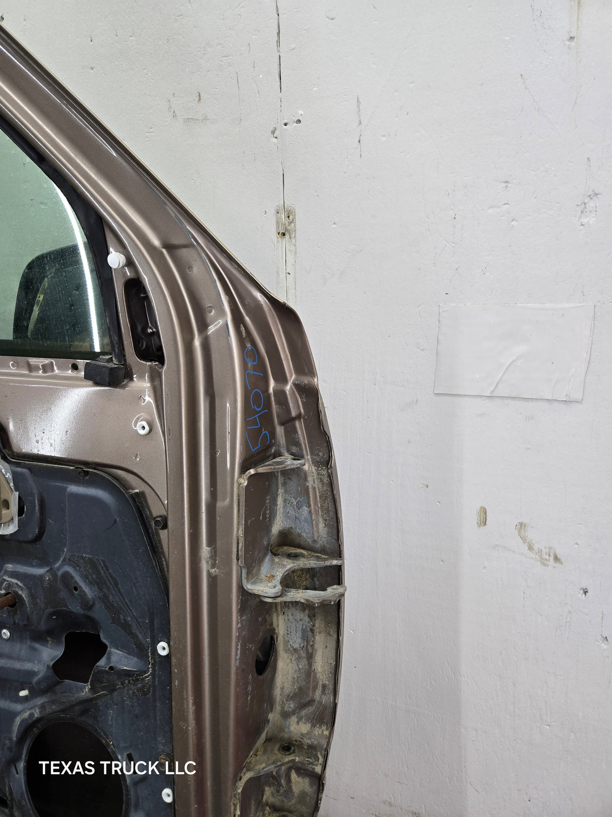 1988-2000 Chevrolet Silverado Suburban GMC Sierra LH Front Driver Door