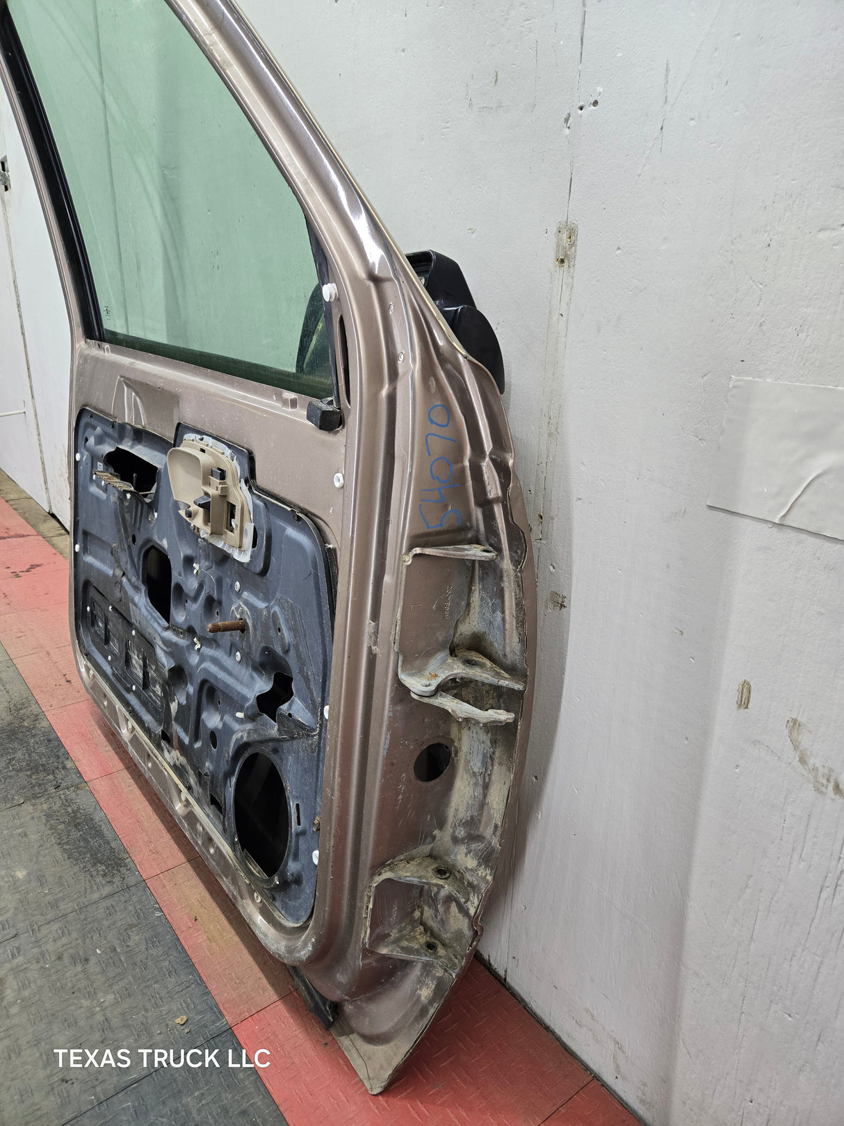 1988-2000 Chevrolet Silverado Suburban GMC Sierra LH Front Driver Door