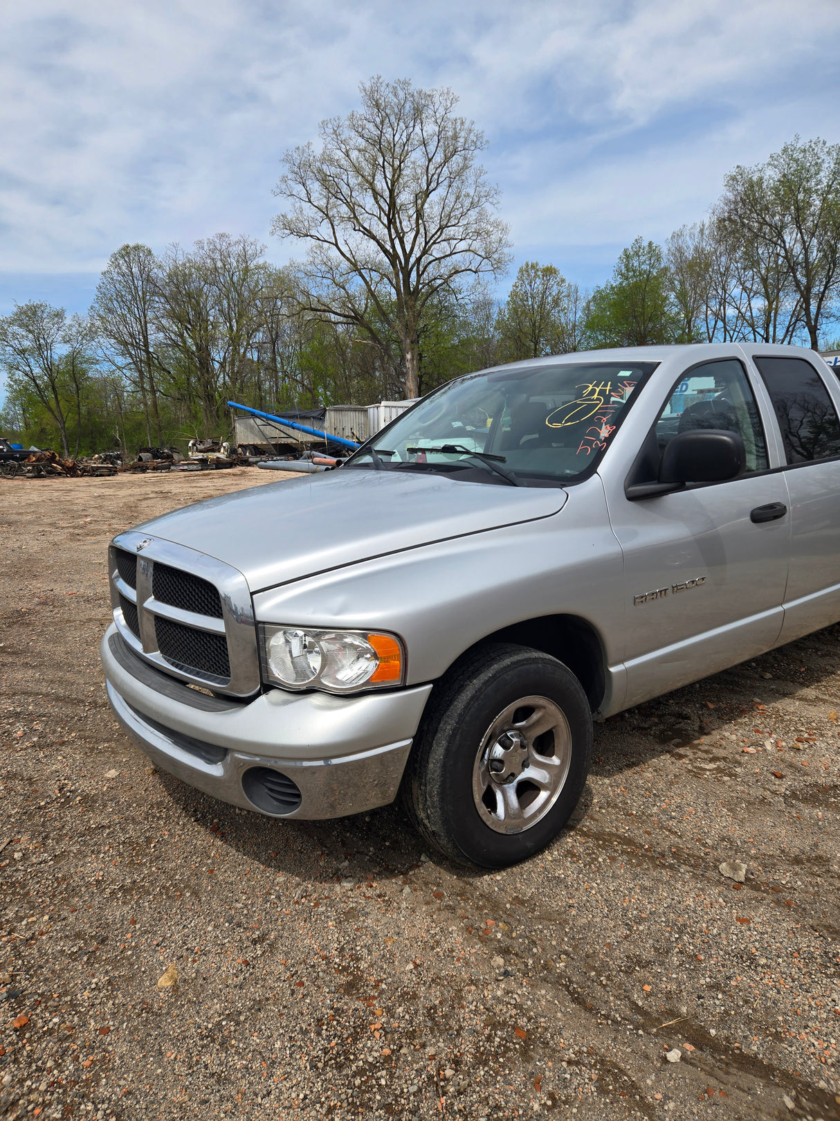 2004 Dodge Ram 1500 Crew Cab - FULL PART OUT