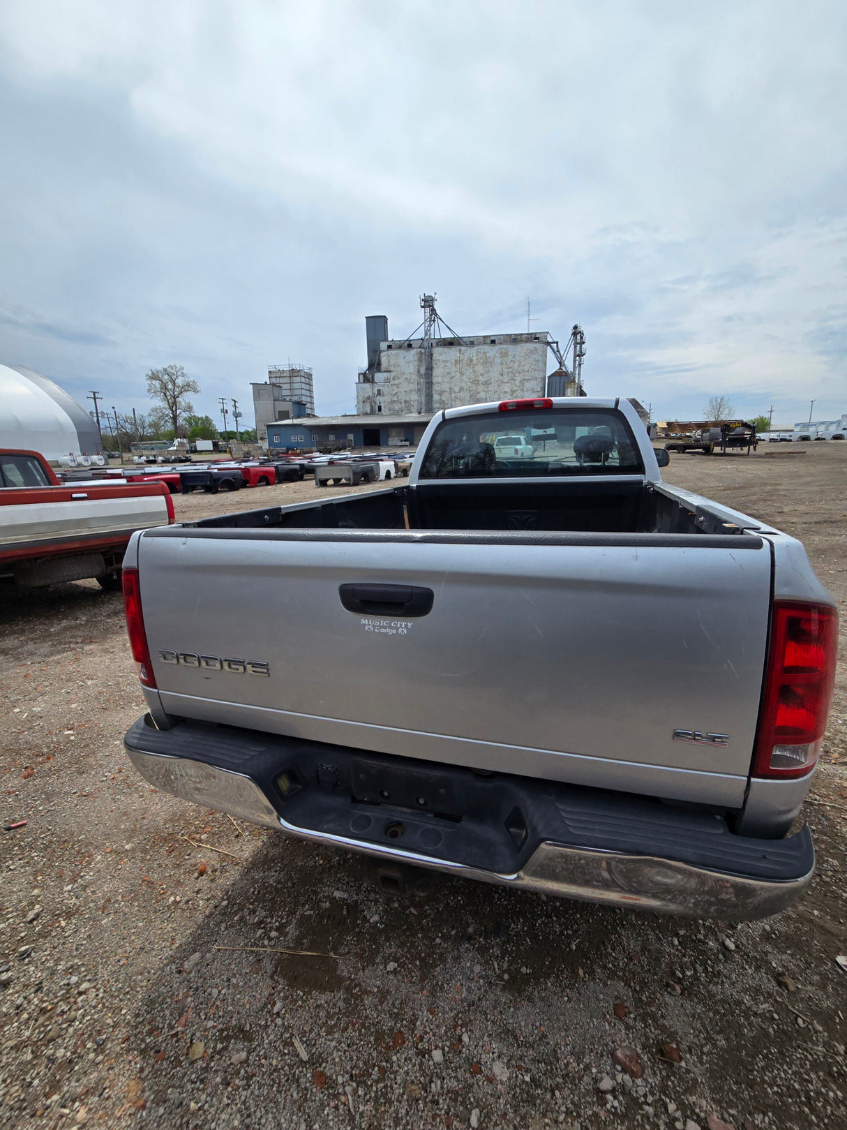 2004 Dodge Ram 1500 Crew Cab - FULL PART OUT