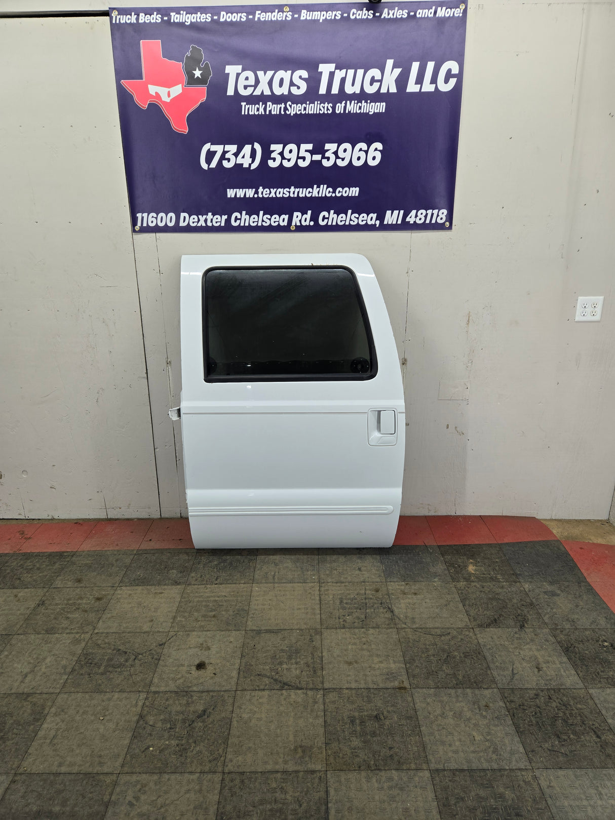 1999-2005 Ford Excursion LH Driver side Rear Door