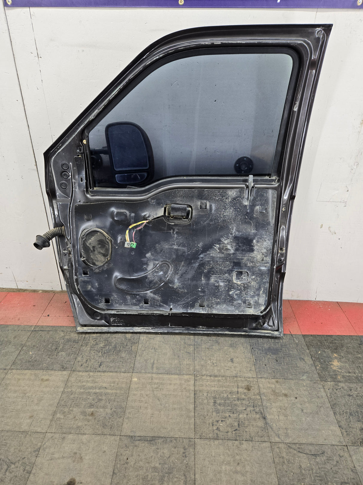 1999-2011 Ford Super Duty / Excursion Front RH Passenger Door F250 F350 F450 F550