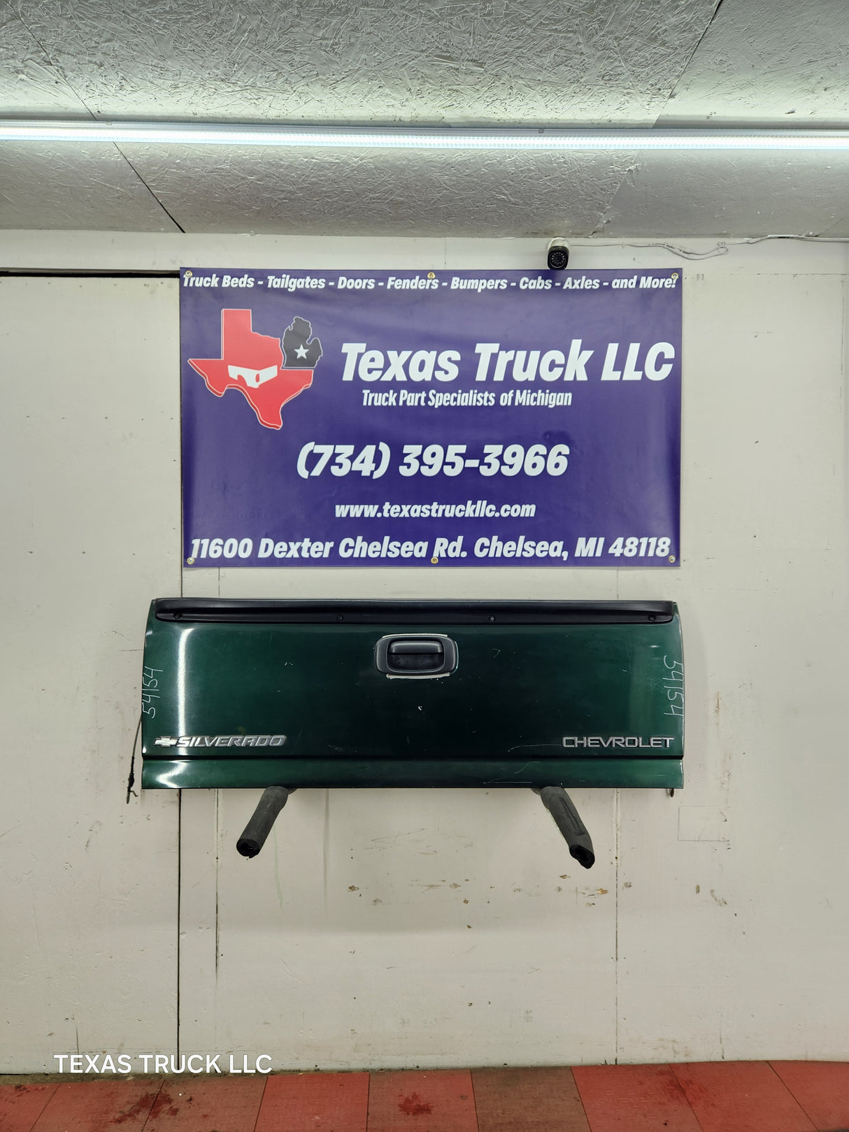 1999-2007 Chevrolet Silverado / GMC Sierra 1500 2500 3500 Tailgate