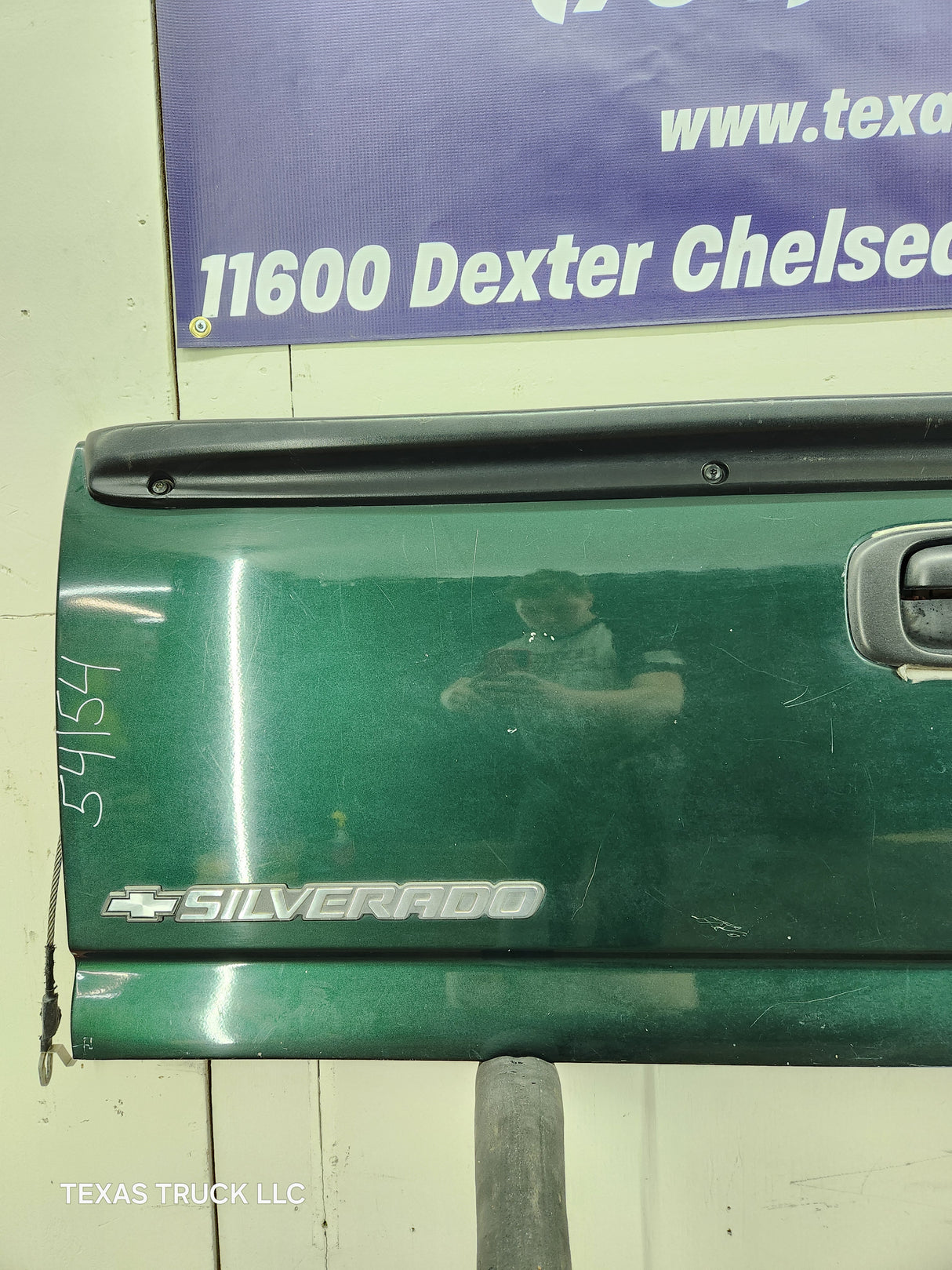 1999-2007 Chevrolet Silverado / GMC Sierra 1500 2500 3500 Tailgate