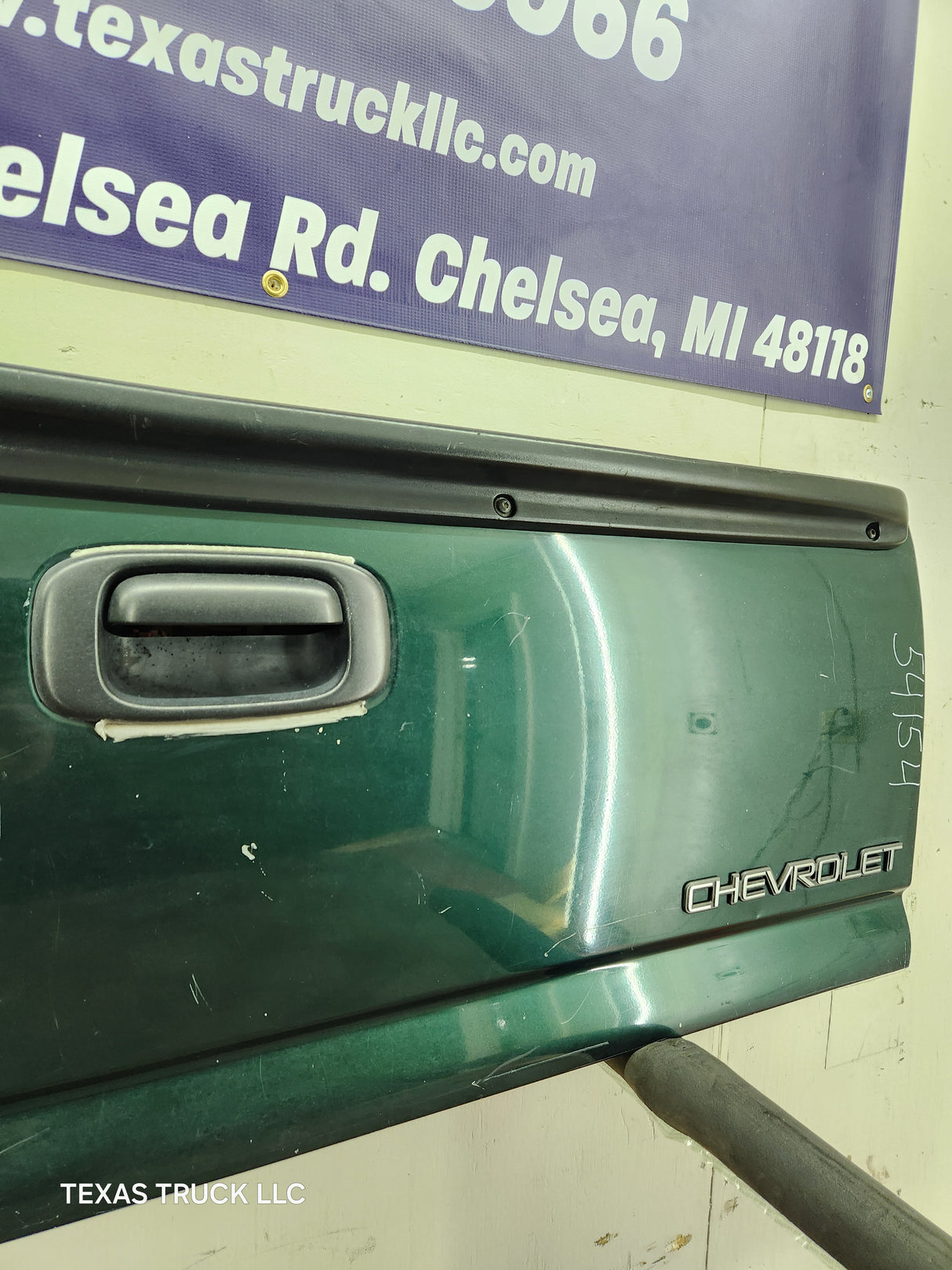 1999-2007 Chevrolet Silverado / GMC Sierra 1500 2500 3500 Tailgate