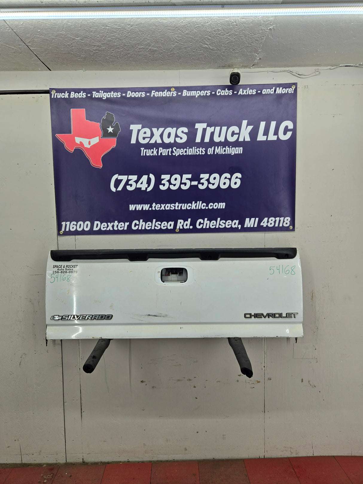 1999-2007 Chevrolet Silverado / GMC Sierra 1500 2500 3500 Tailgate