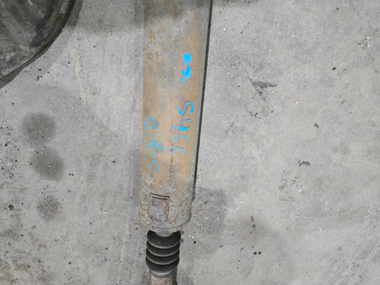 2003-2010 Ford F250 F350 F450 F550 Super Duty Rear Drive Shaft (Extended cab 6' 9" Bed)