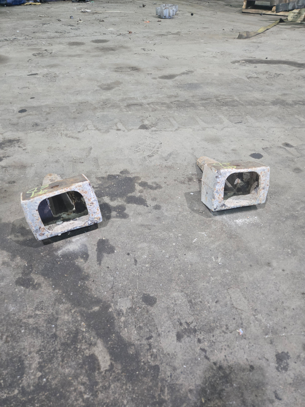 1999-2010 Ford F250 F350 Super Duty Rear Lift Blocks