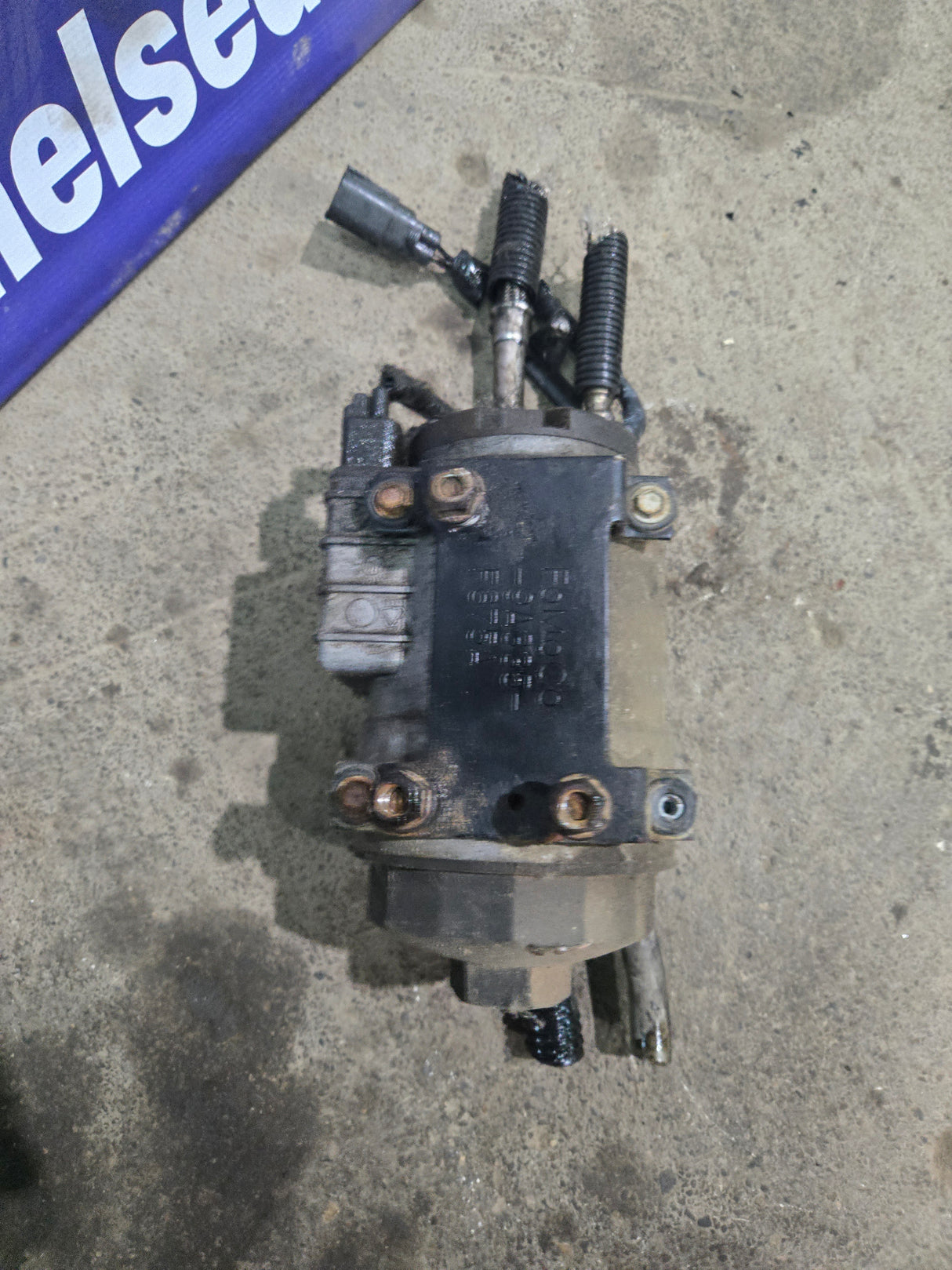2008-2010 6.4L Power Stroke Ford Super Duty F250 F350 Fuel Pump Lift Pump 8C349G282AB