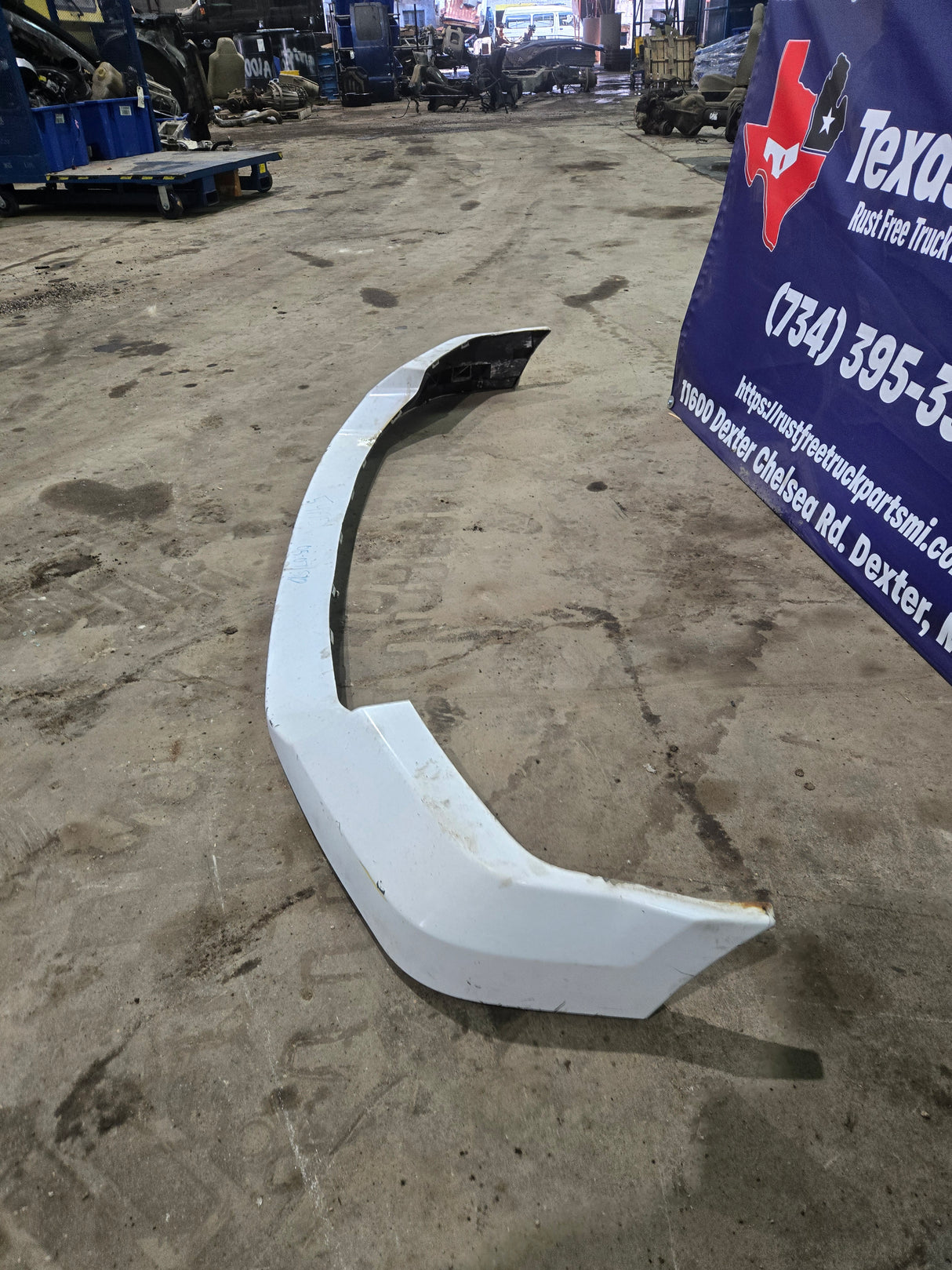 2005-2007 Ford Super Duty Front Bumper Valance / Top Trim F250 F350 F450 F550