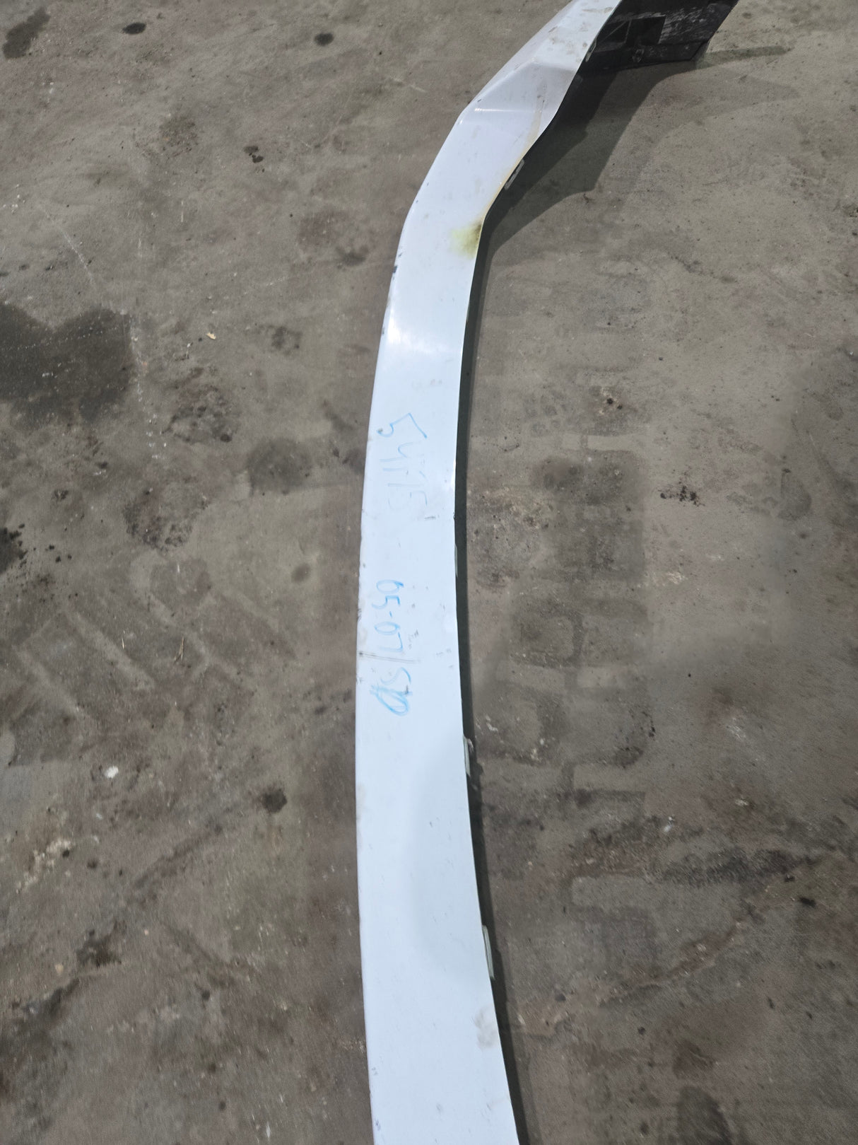2005-2007 Ford Super Duty Front Bumper Valance / Top Trim F250 F350 F450 F550