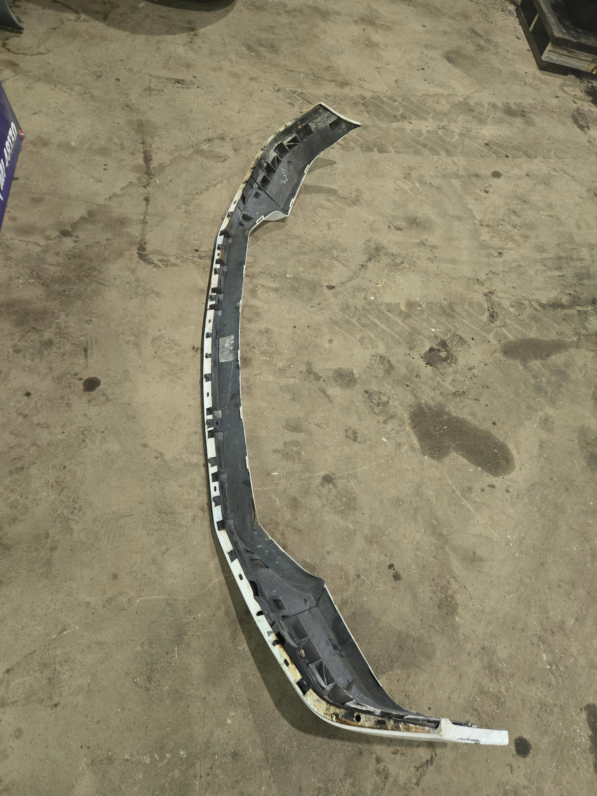 2005-2007 Ford Super Duty Front Bumper Valance / Top Trim F250 F350 F450 F550