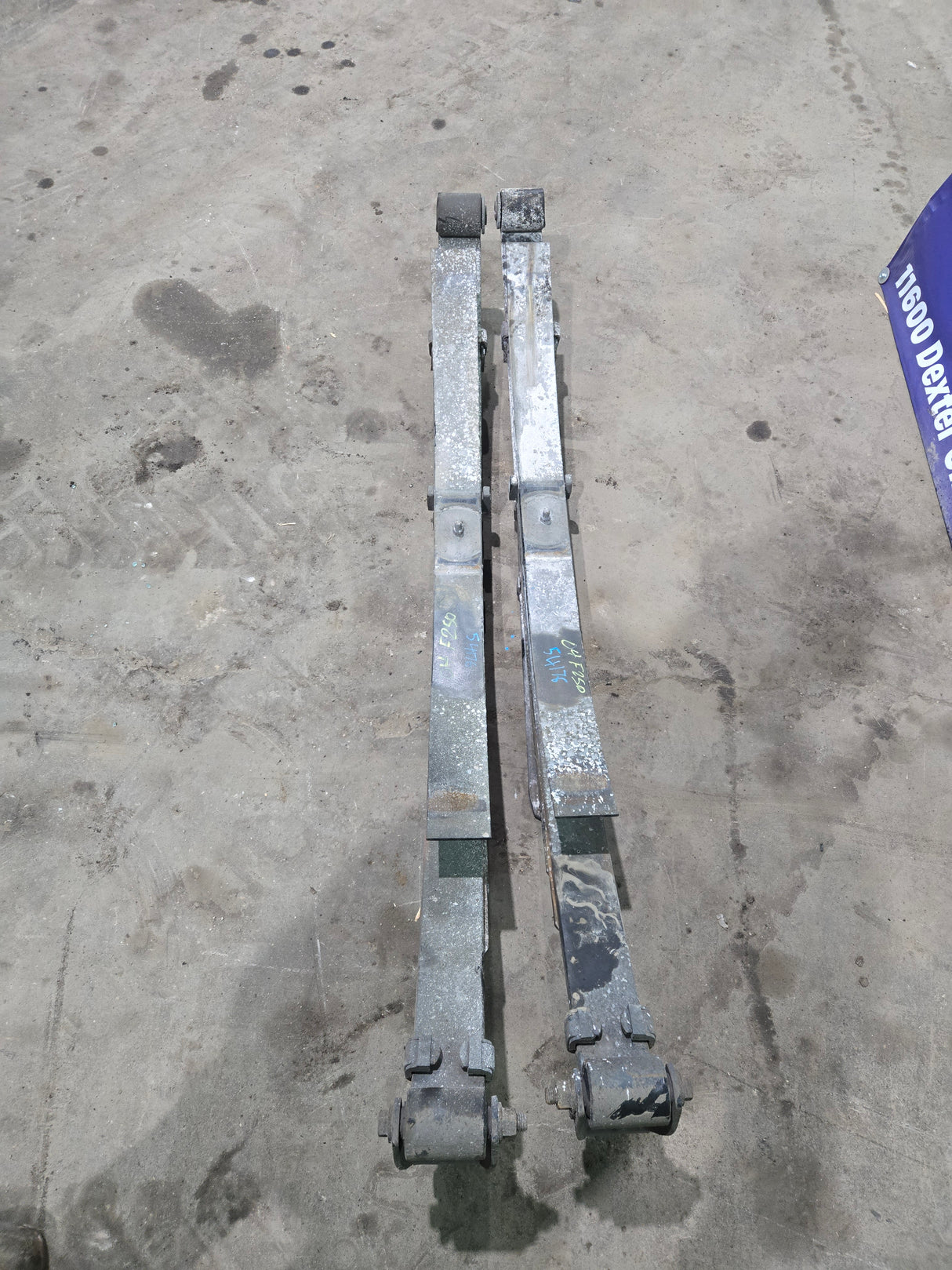 1999-2007 Ford F250 F350 Super Duty Rear Leaf Springs