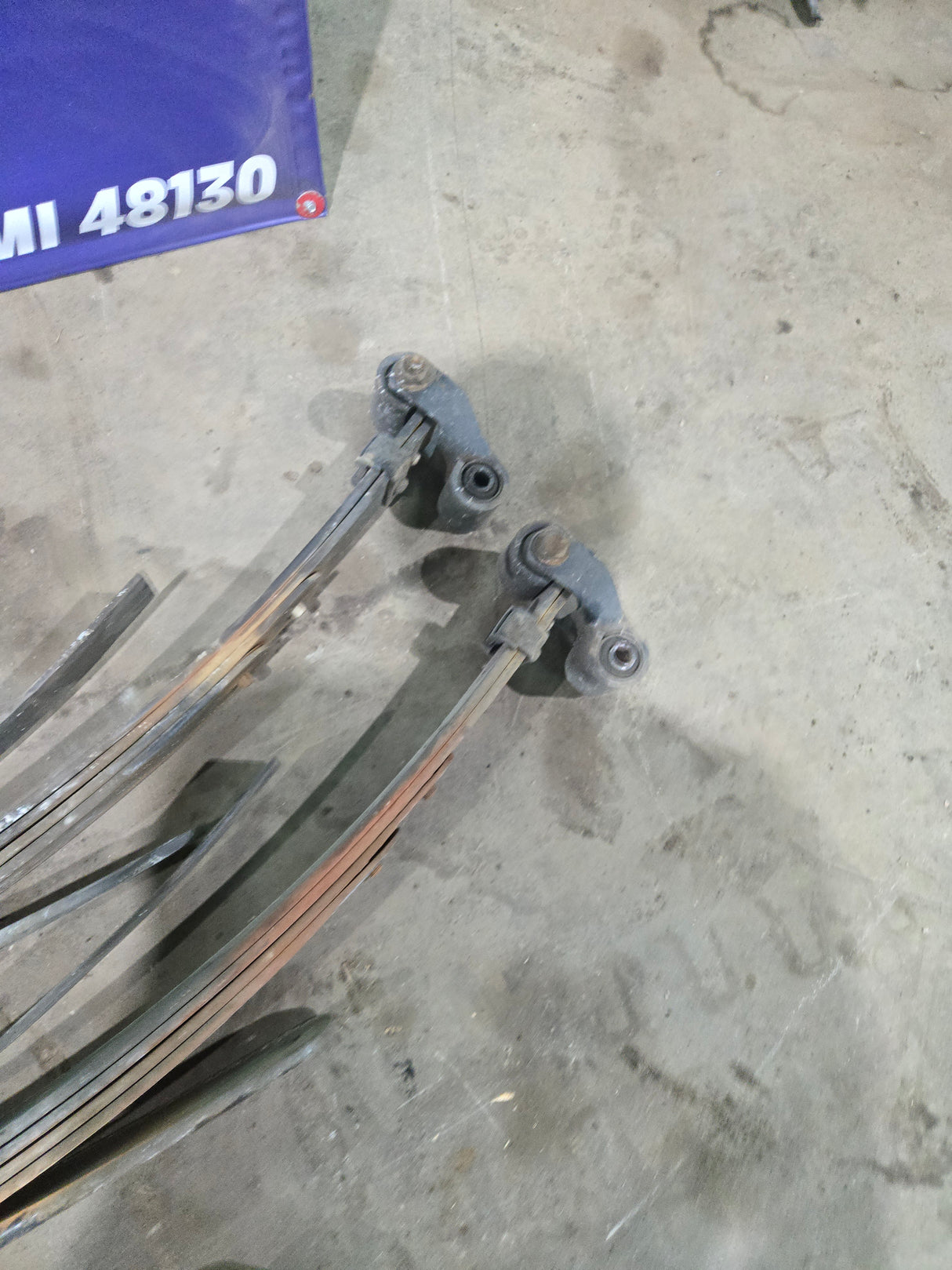 1999-2007 Ford F250 F350 Super Duty Rear Leaf Springs