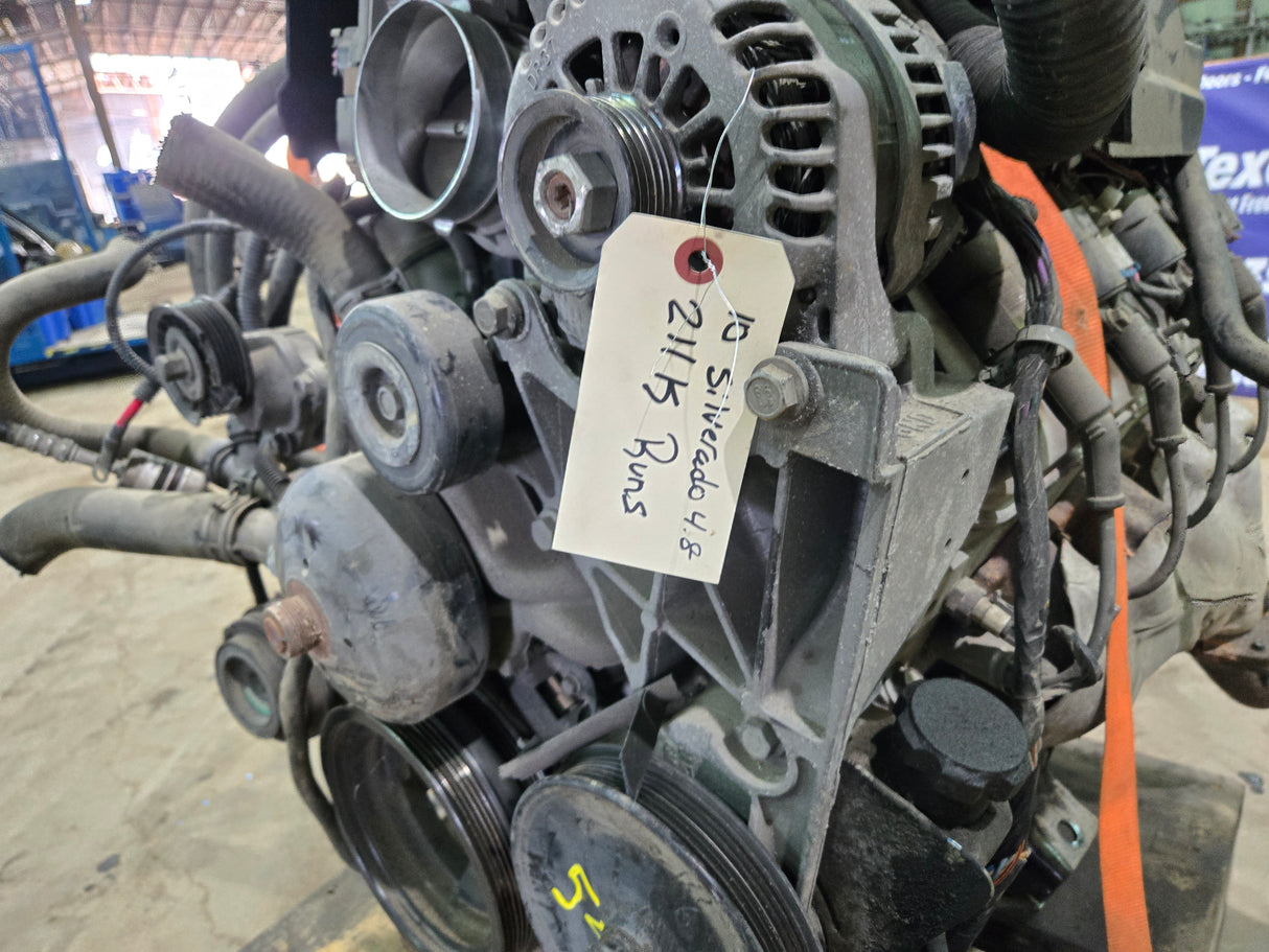 2010-2013 Chevrolet Silverado / GMC Sierra 1500 4.8L engine RAN GREAT 211k