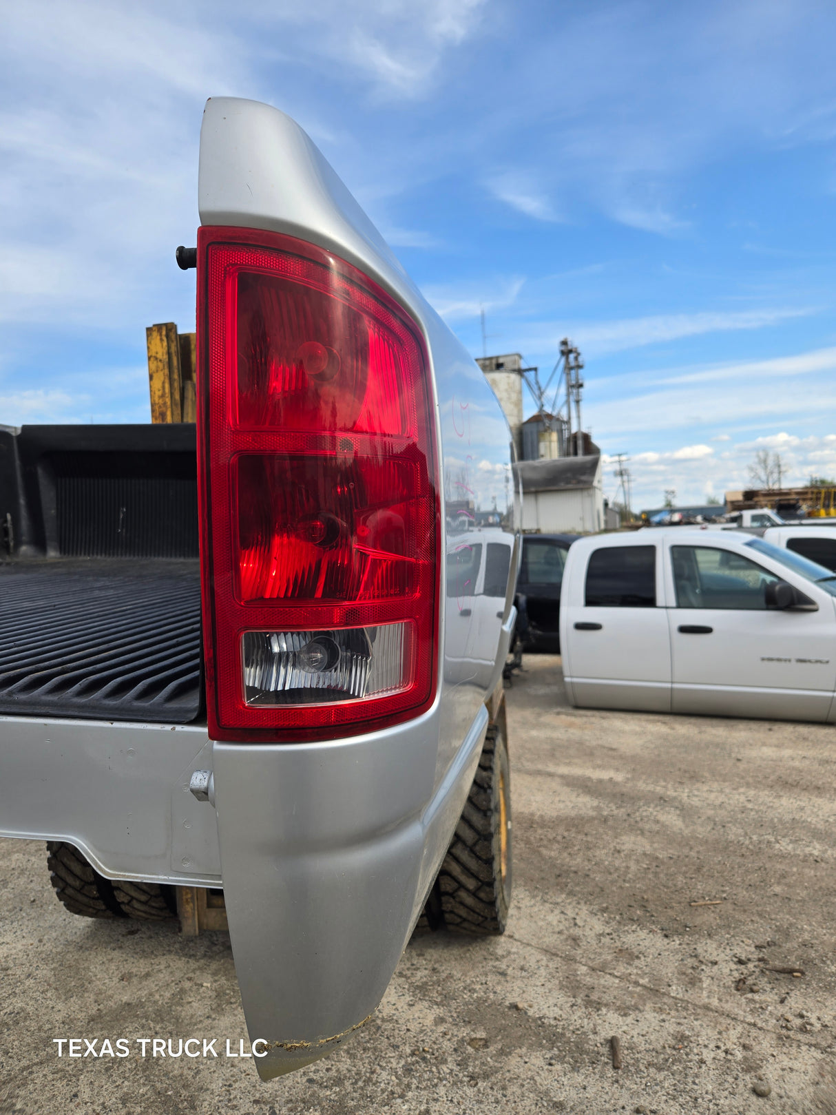 2003-2008 Dodge Ram 1500 2500 3500 3rd Gen 6' 4" Short Truck Bed