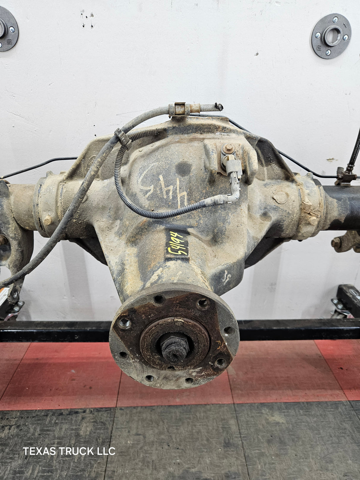 2005-2010 Ford Super Duty F250 F350 SRW Rear Axle 3.73 Gear Ratio 127k miles