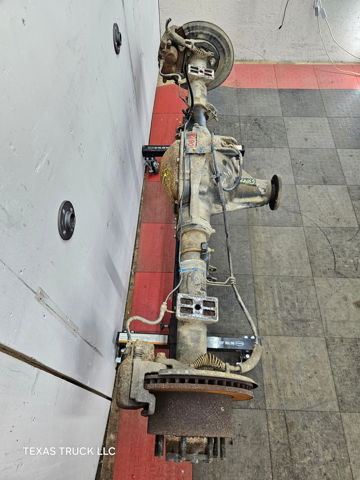 2005-2010 Ford Super Duty F250 F350 SRW Rear Axle 3.73 Gear Ratio 127k miles
