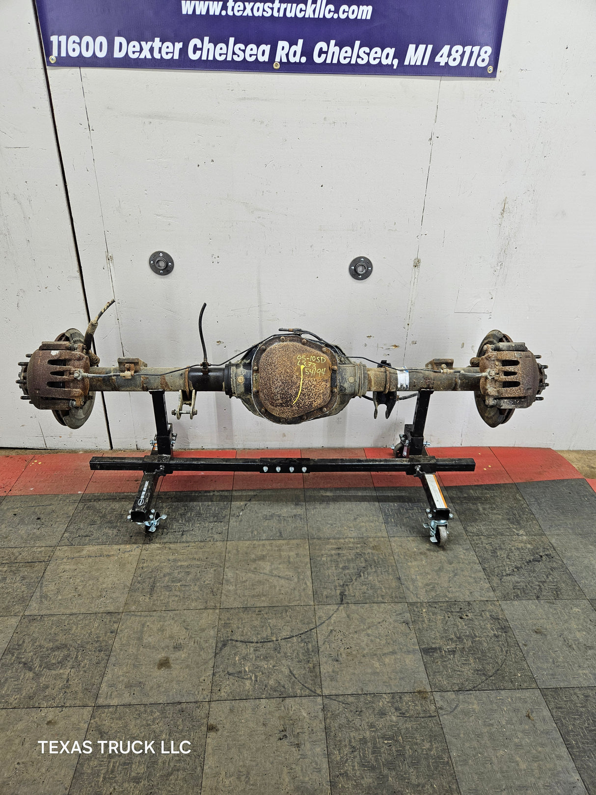 2005-2010 Ford Super Duty F250 F350 SRW Rear Axle 3.73 Gear Ratio 127k miles