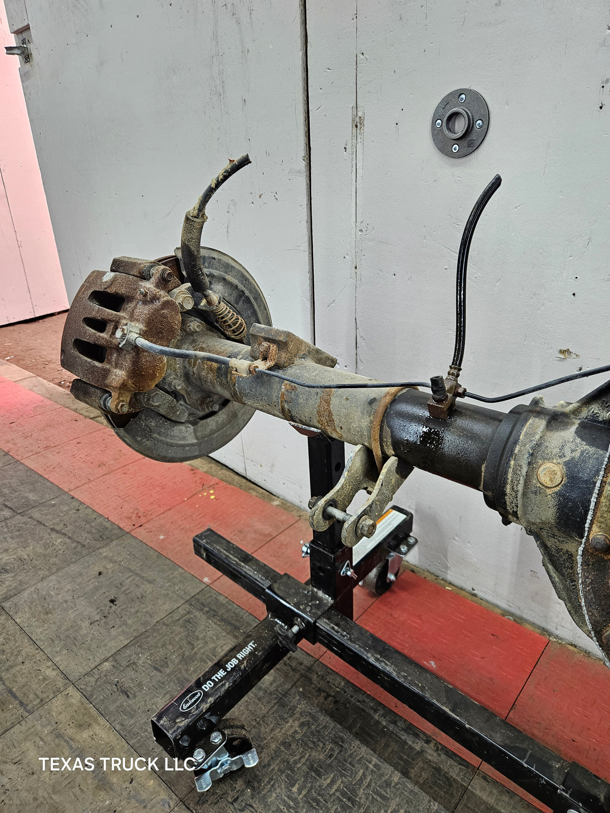 2005-2010 Ford Super Duty F250 F350 SRW Rear Axle 3.73 Gear Ratio 127k miles