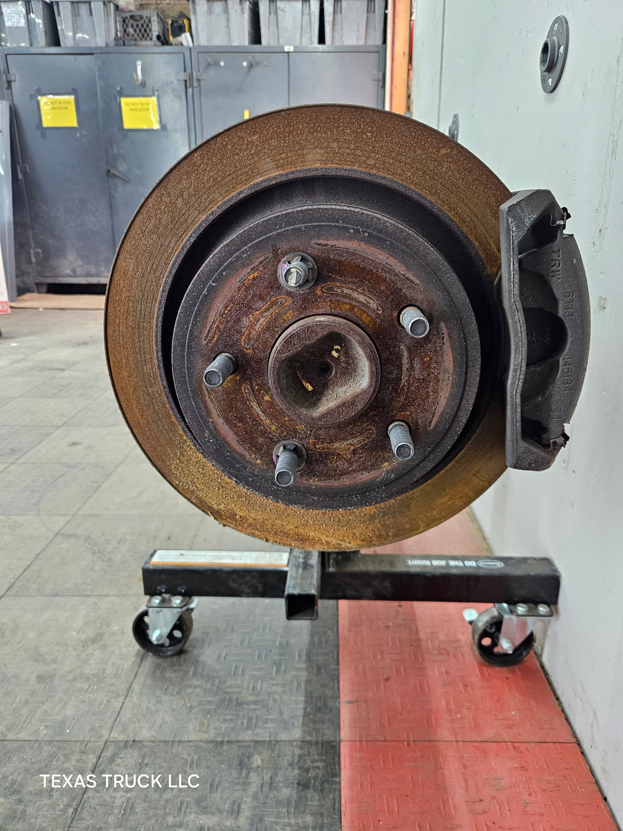 2002-2005 Dodge Ram 1500 Rear Axle 3.92 Gear Ratio 3rd Gen 9.25"