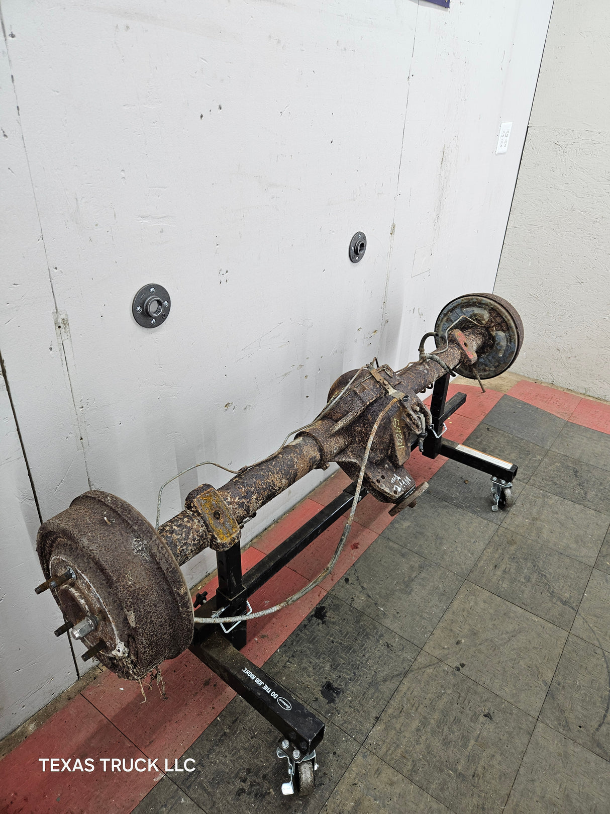 1992-1997 Ford F150 Rear Axle 3.55 Gear Ratio