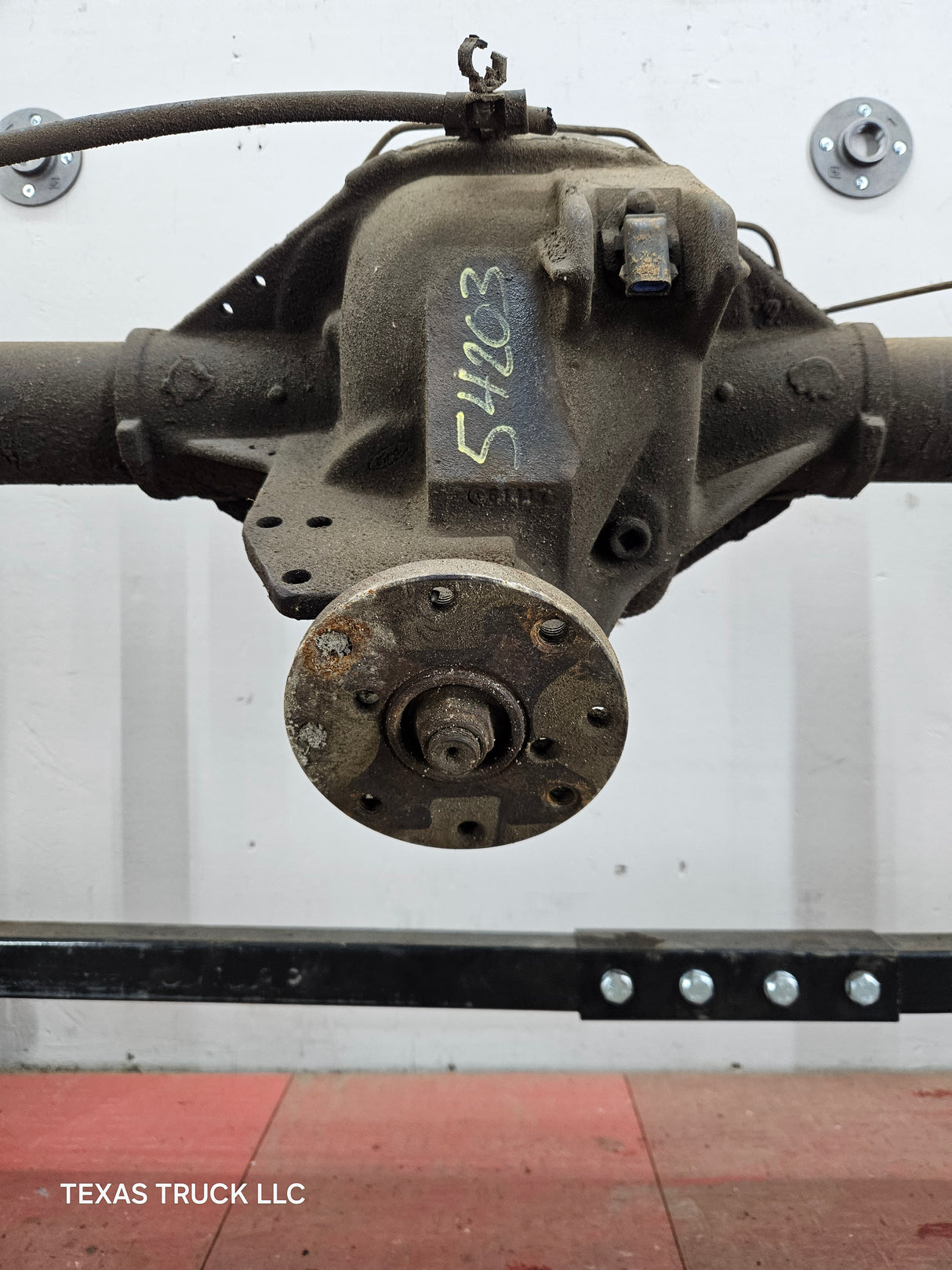 1992-1997 Ford F150 Rear Axle 3.55 Gear Ratio