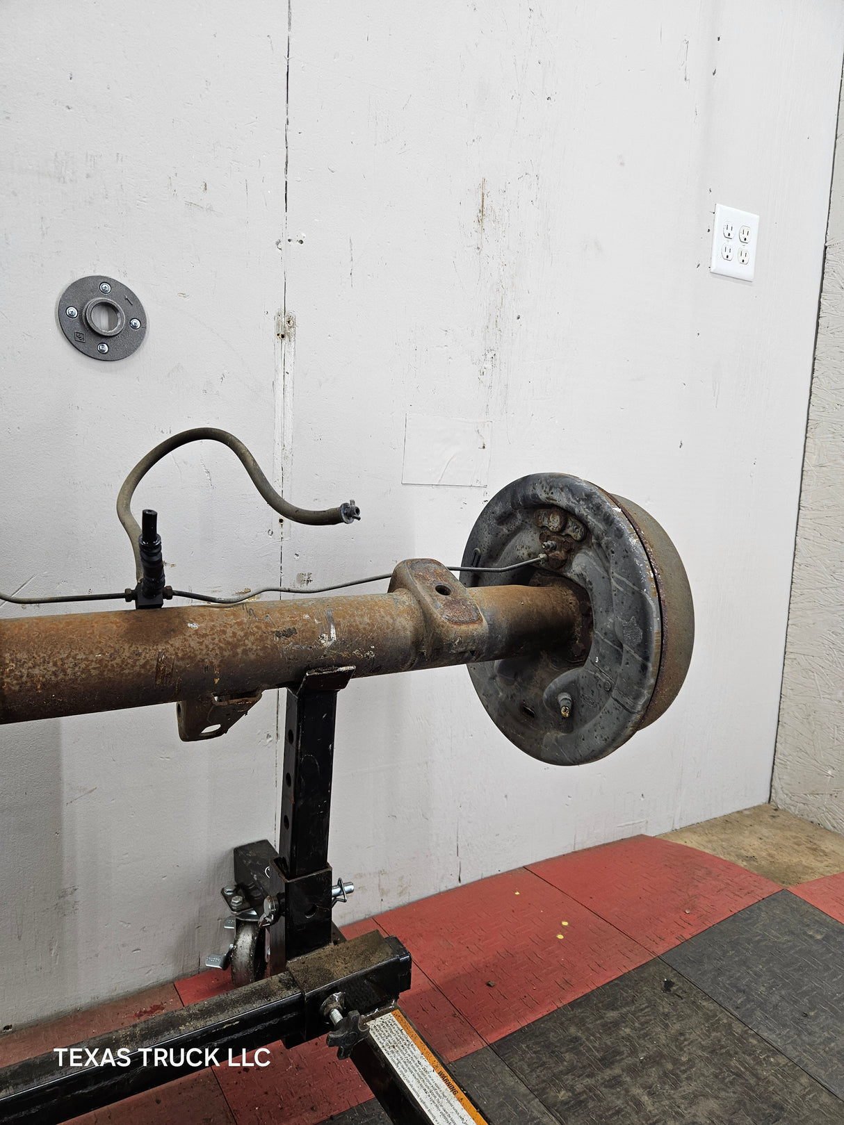 1997-1999 Ford F150 Rear Axle 3.55 Gear Ratio 125k miles