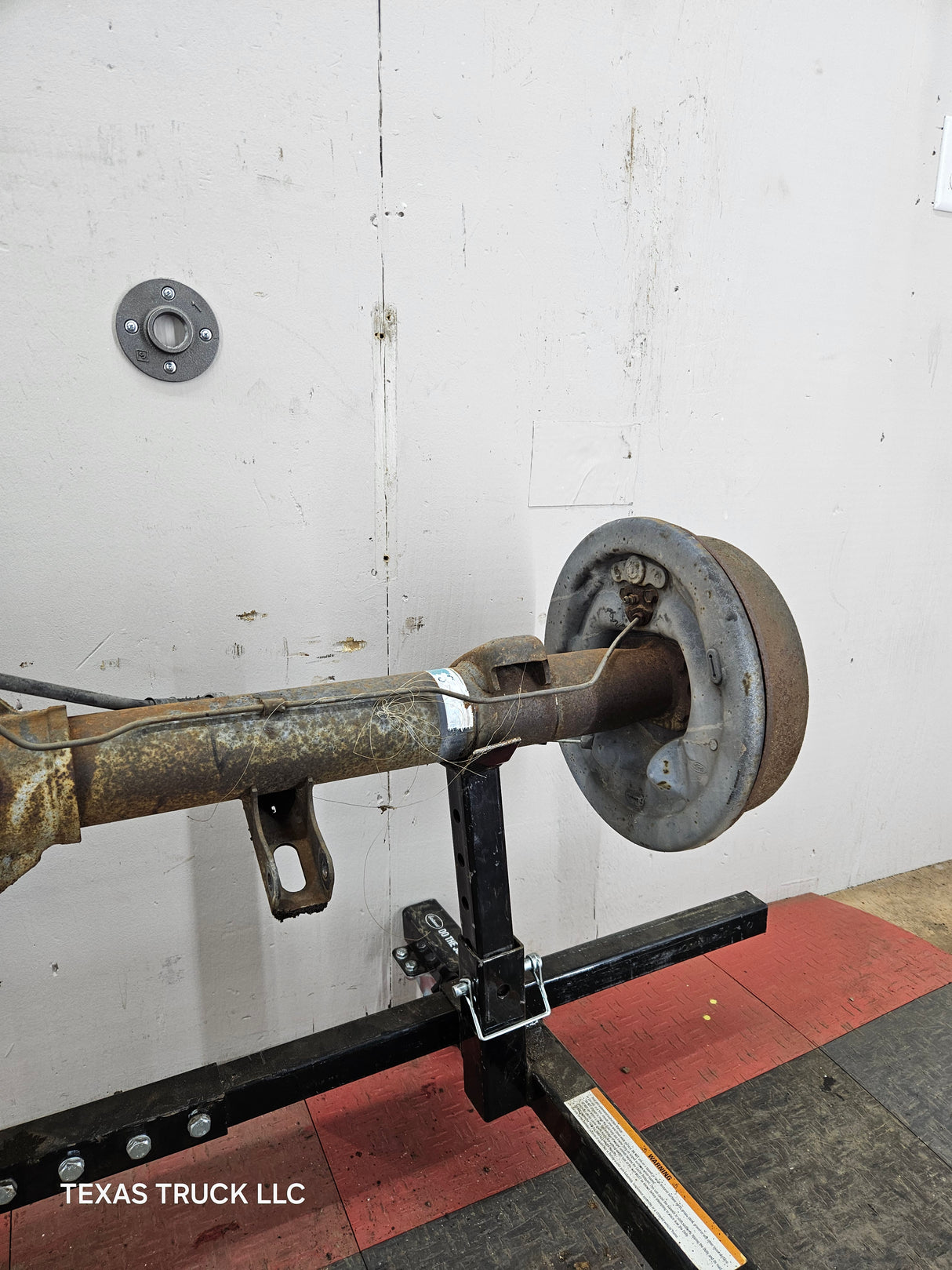 1997-1999 Ford F150 Rear Axle 3.55 Gear Ratio 125k miles